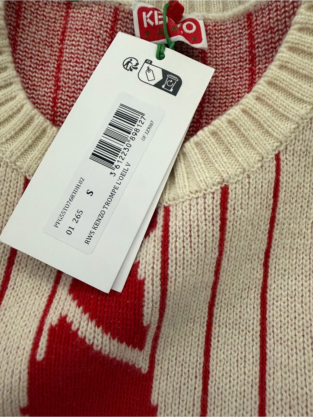 Kenzo White Knit Vest with Red Tie Graphic - Picture 6 of 7